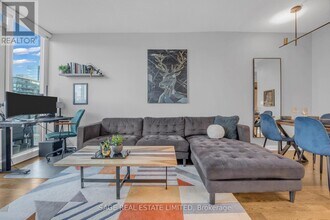 320 Richmond St E in Toronto, ON - Building Photo - Building Photo