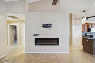 11144 E Laurel Ln in Scottsdale, AZ - Building Photo - Building Photo