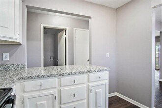 11617 Vistawood St in Willis, TX - Building Photo - Building Photo