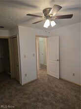 355 Village Pointe Dr in Akron, OH - Building Photo - Building Photo