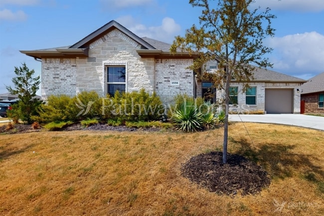 property at 3556 Walnut Rdg Dr