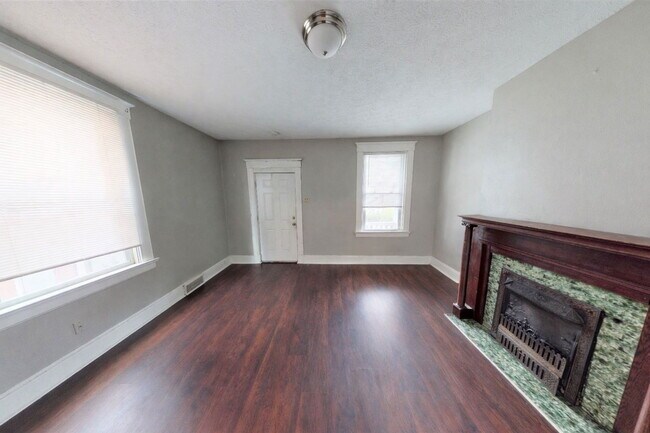 2334 Stratford Ave in Cincinnati, OH - Building Photo - Building Photo