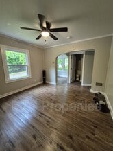 1615 E Wilson Ave in Peoria, IL - Foto de edificio - Building Photo