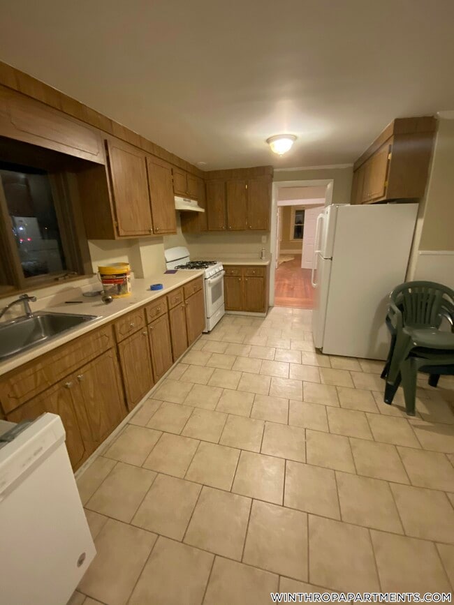 45 Highland Ave in Winthrop, MA - Foto de edificio - Building Photo