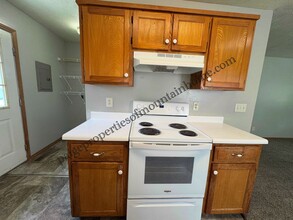 402 S 3rd St in Flippin, AR - Building Photo - Building Photo