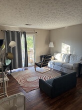 3200 E John Hinkle Pl, Unit 2 in Bloomington, IN - Building Photo - Building Photo