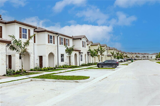 property at 2570 SE 29th St