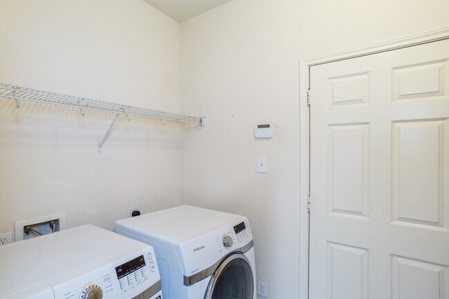 2111 Castle Gardens Ln