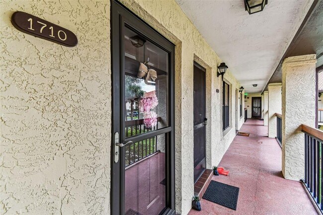 1710 Hammock Pine Blvd in Clearwater, FL - Building Photo - Building Photo