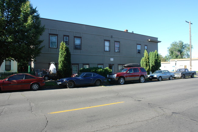 Astor Terrace Apartments in Spokane, WA - Building Photo - Building Photo