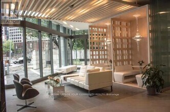 45-4045 Charles St E in Toronto, ON - Building Photo - Building Photo