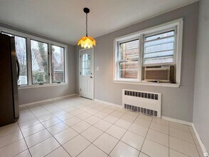 82-04 188th St in Queens, NY - Building Photo - Building Photo