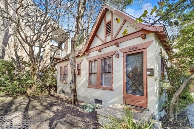 3009 Fruth St-Unit -E in Austin, TX - Building Photo - Building Photo