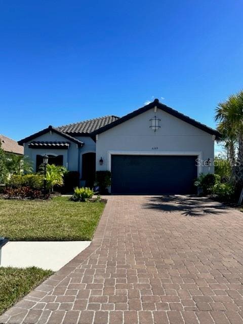 property at 6289 Mesa Gln