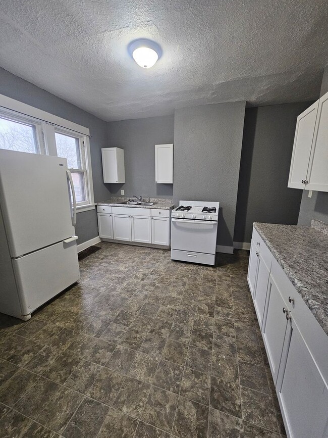 606-608 W 9th St in Davenport, IA - Building Photo - Building Photo