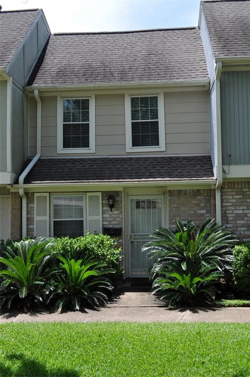 property at 8102 Amelia Rd