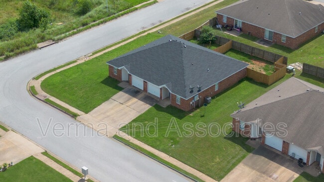 256 Graystone Cir in Centerton, AR - Building Photo - Building Photo