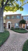 6452 Olympia Dr in Houston, TX - Building Photo