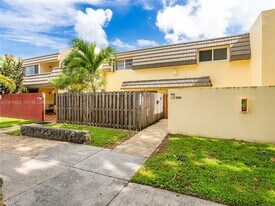 8329 SW 137th Ave in Miami, FL - Building Photo