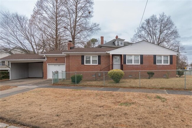 property at 3100 Norway Pl