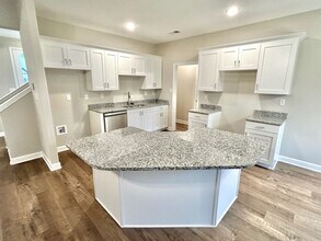 8755 Shipp Cv in Millington, TN - Foto de edificio - Building Photo