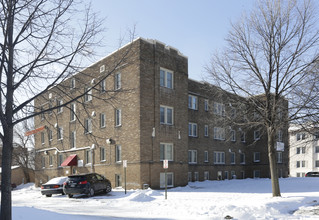 Uptown Classics Apartments in Minneapolis, MN - Building Photo - Building Photo