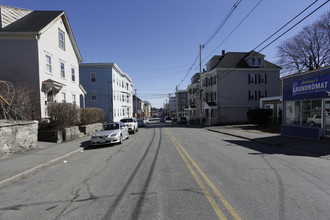 130 University Ave in Lowell, MA - Building Photo - Building Photo