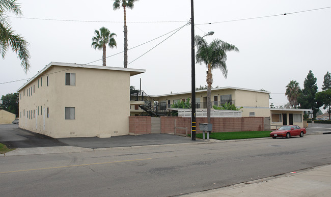 11002 Sherman Ave in Garden Grove, CA - Building Photo - Building Photo