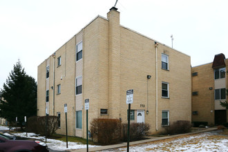 772 Piper Ln in Prospect Heights, IL - Building Photo - Building Photo