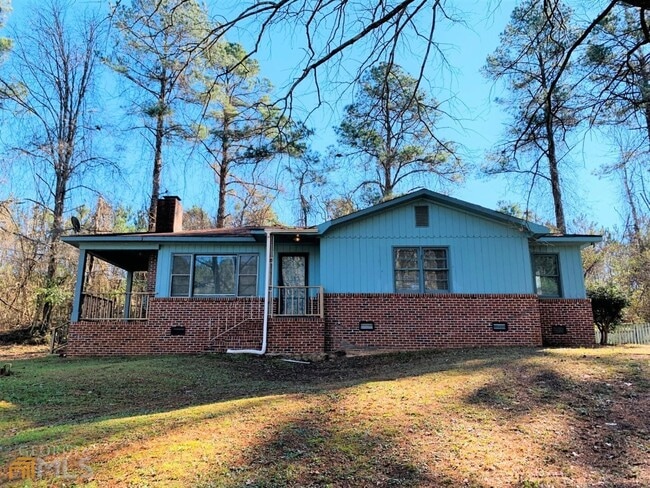 32 N Cove Dr in Hogansville, GA - Building Photo - Building Photo