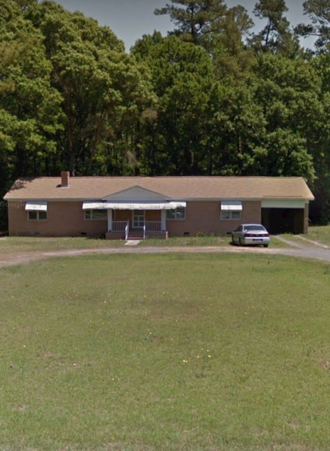 property at 1504 Meander Dr