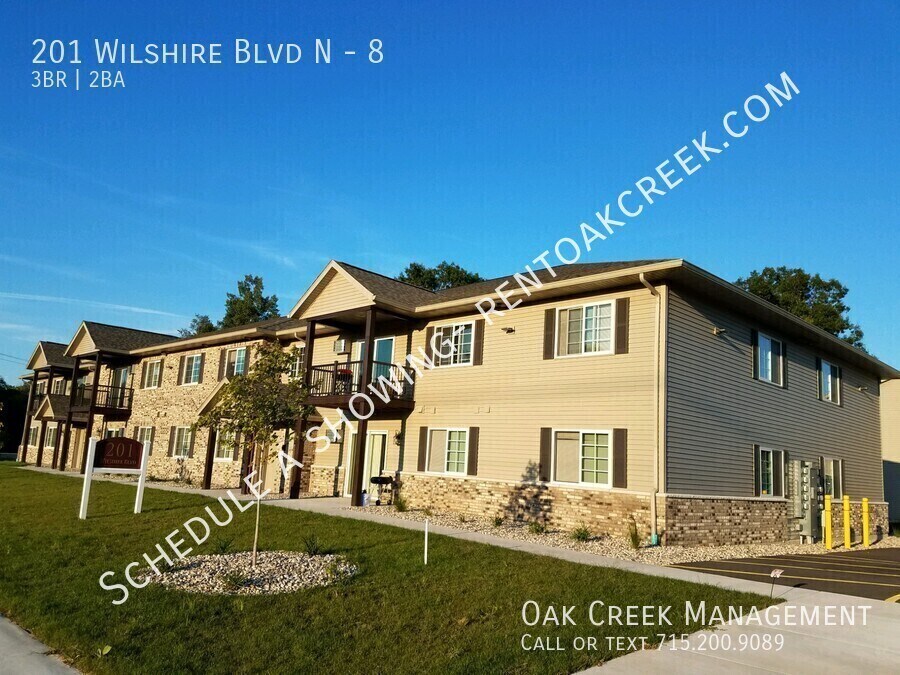 201 Wilshire Boulevard N in Stevens Point, WI - Building Photo