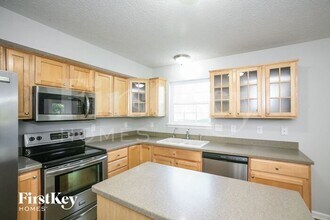11104 Ellsworth Ln in Fishers, IN - Building Photo - Building Photo