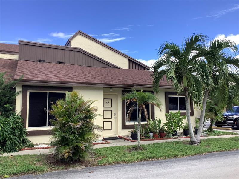 5280 Bosque Ln in West Palm Beach, FL - Building Photo