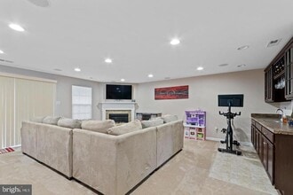 68 Benford Ln in Edgewater Park, NJ - Building Photo - Building Photo