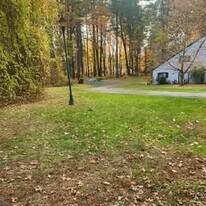 8 Cramer Woods Rd in Ballston Spa, NY - Building Photo