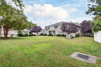 130 Ellis Dr in Yorktown, VA - Building Photo - Building Photo