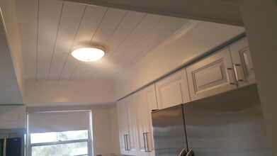 18081 SE Country Club Dr in Jupiter, FL - Building Photo - Building Photo