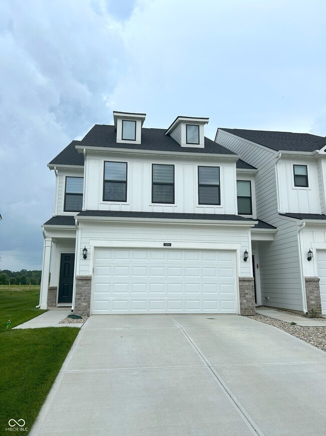 property at 3250 Arabian Ln