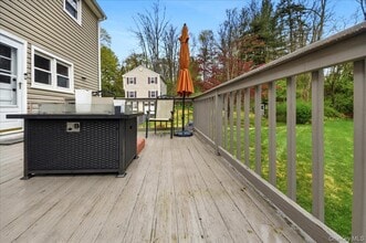 398 Cherry St in Bedford Hills, NY - Building Photo - Building Photo