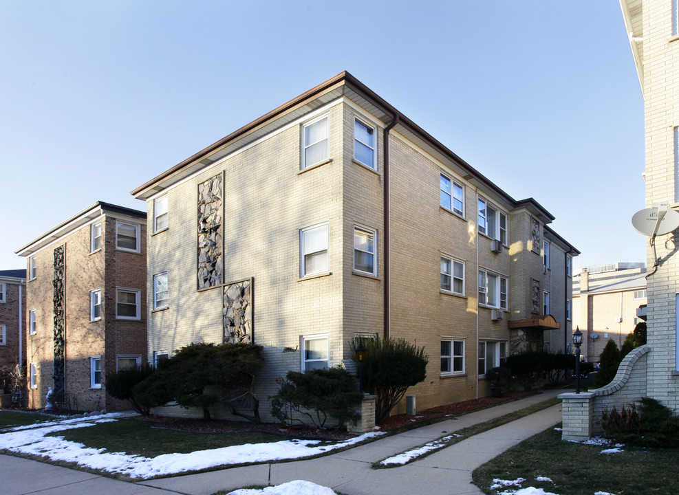 8440 W Gregory St in Chicago, IL - Building Photo