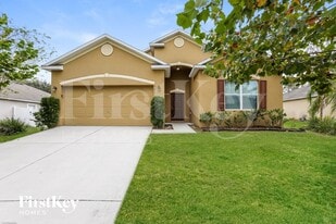 965 Marietta Ln in Eustis, FL - Building Photo