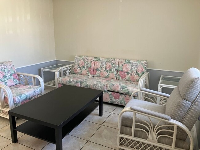 4922 Elkner St in New Port Richey, FL - Building Photo - Building Photo