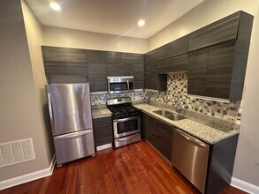 4518 S Indiana Ave in Chicago, IL - Building Photo - Building Photo