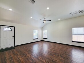 1904 Davis St in Houston, TX - Building Photo - Building Photo