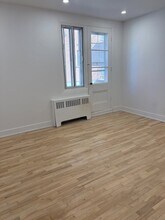 4940 Edouard Montpetit Blvd in Montréal, QC - Building Photo - Building Photo