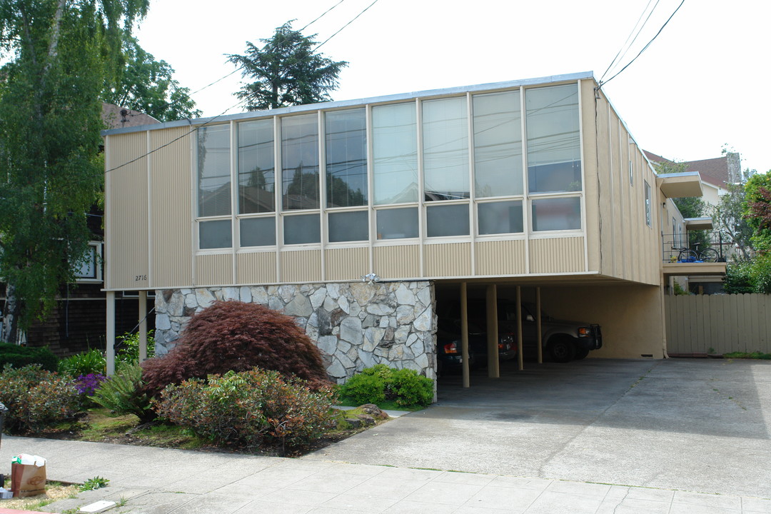 2716 Webster St in Berkeley, CA - Building Photo