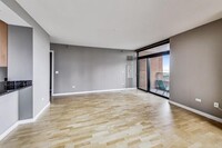 1160 S Michigan Ave, Unit 2201 in Chicago, IL - Building Photo - Building Photo