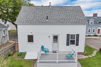 3 Madison St in Newburyport, MA - Foto de edificio - Building Photo