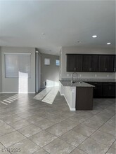 6623 Breakwater Reef St in Las Vegas, NV - Building Photo - Building Photo